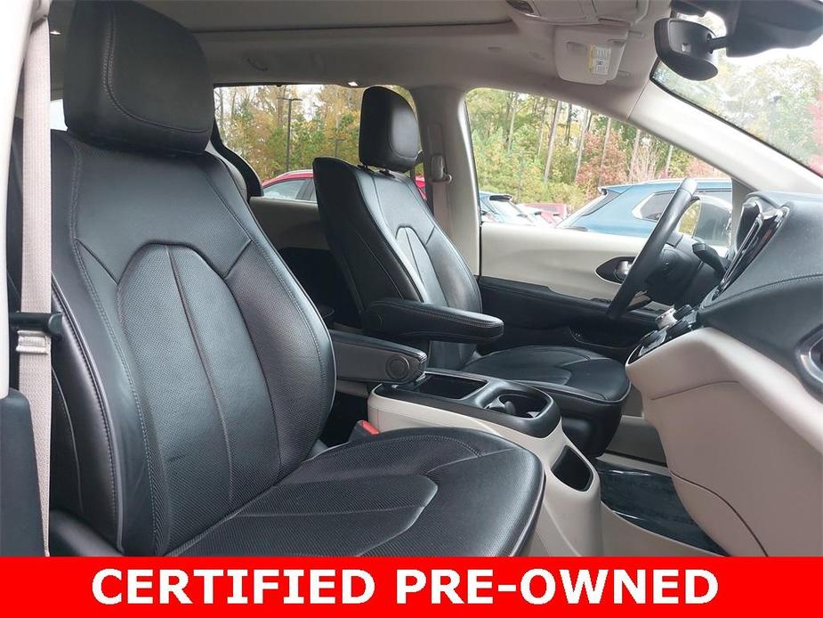 used 2020 Chrysler Pacifica Hybrid car, priced at $26,948