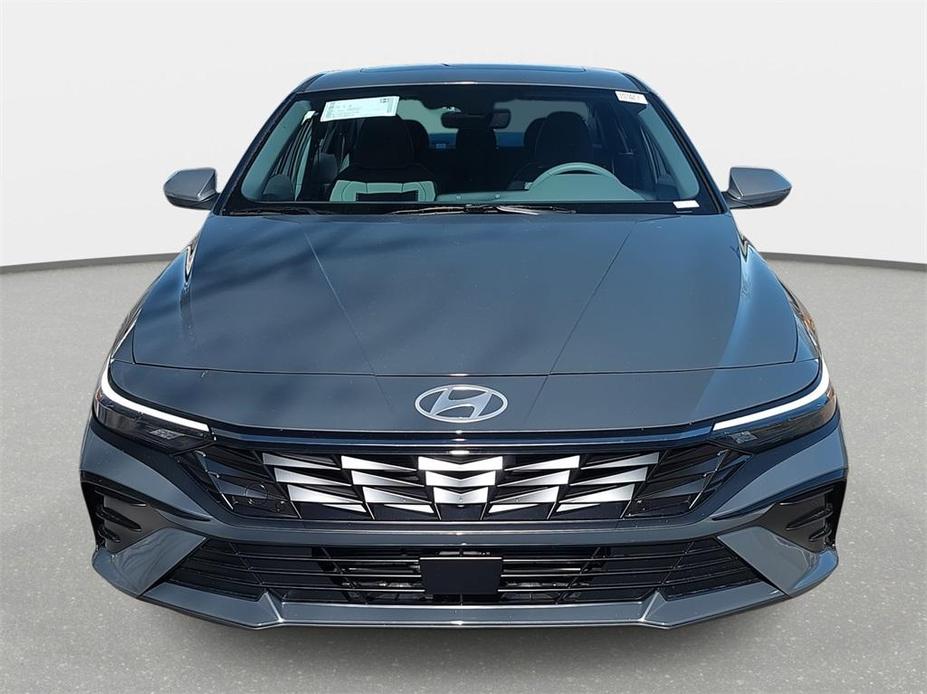 new 2024 Hyundai Elantra car, priced at $23,569