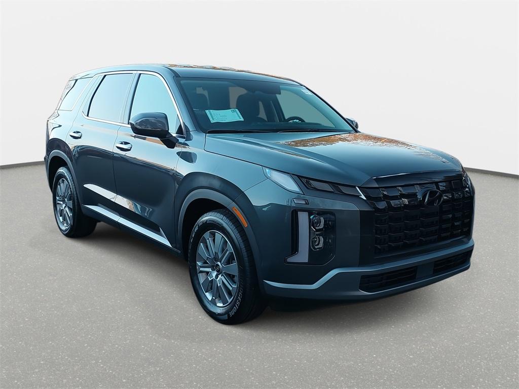 new 2025 Hyundai Palisade car, priced at $37,922