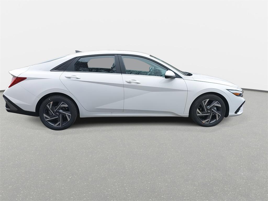 new 2024 Hyundai Elantra car, priced at $25,309