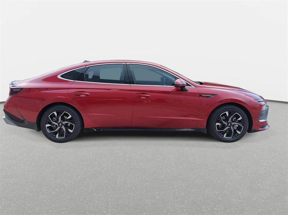 new 2024 Hyundai Sonata car, priced at $28,533