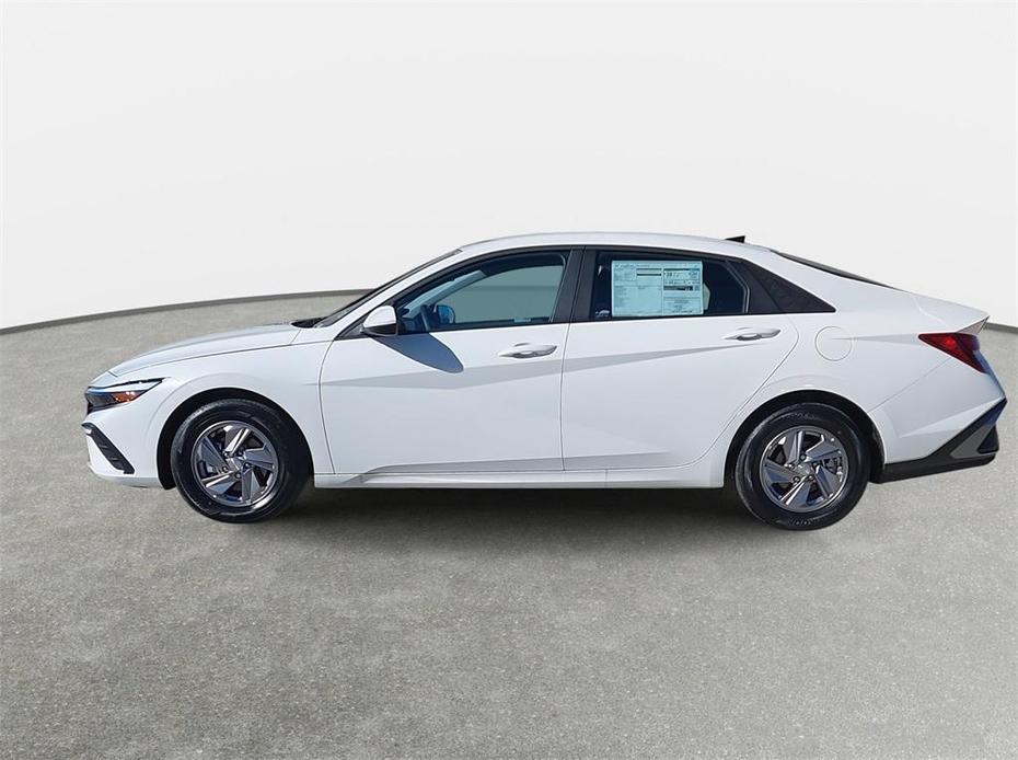 new 2025 Hyundai Elantra car, priced at $23,072