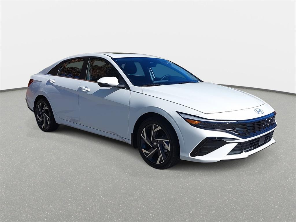 new 2025 Hyundai Elantra HEV car, priced at $30,874