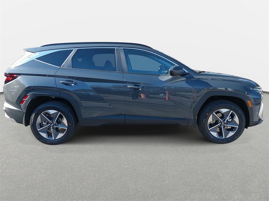 new 2025 Hyundai Tucson car, priced at $33,043