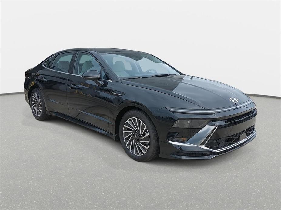 new 2024 Hyundai Sonata Hybrid car, priced at $30,797