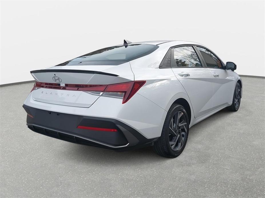 new 2025 Hyundai Elantra car, priced at $23,459