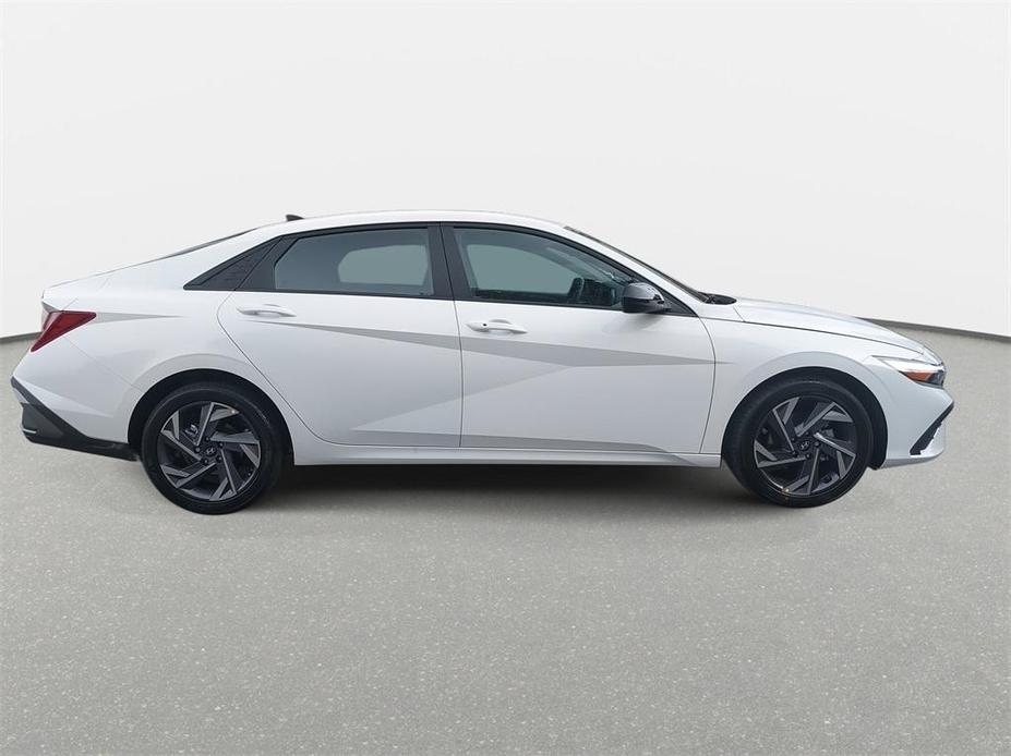 new 2025 Hyundai Elantra car, priced at $23,459