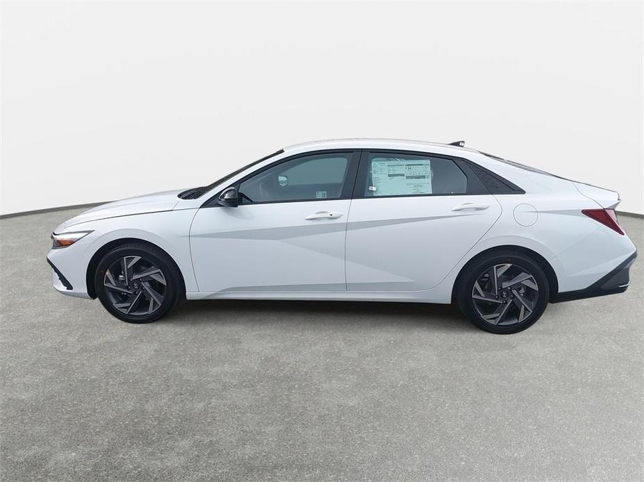 new 2025 Hyundai Elantra car, priced at $23,459