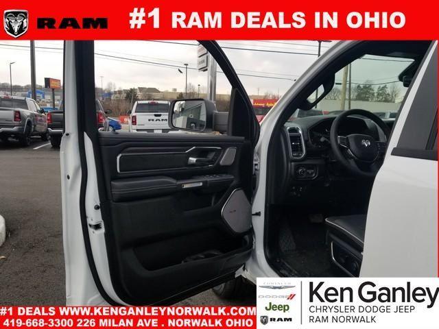 new 2025 Ram 1500 car, priced at $65,376