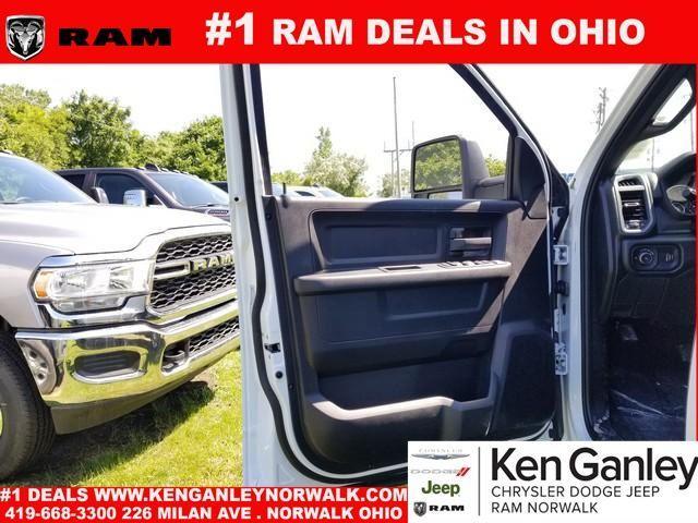 new 2024 Ram 2500 car, priced at $50,928