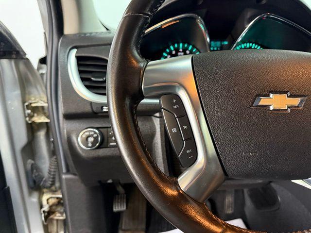 used 2015 Chevrolet Traverse car, priced at $10,498