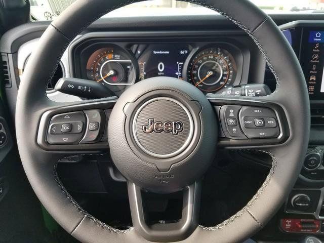 new 2025 Jeep Wrangler car, priced at $47,075