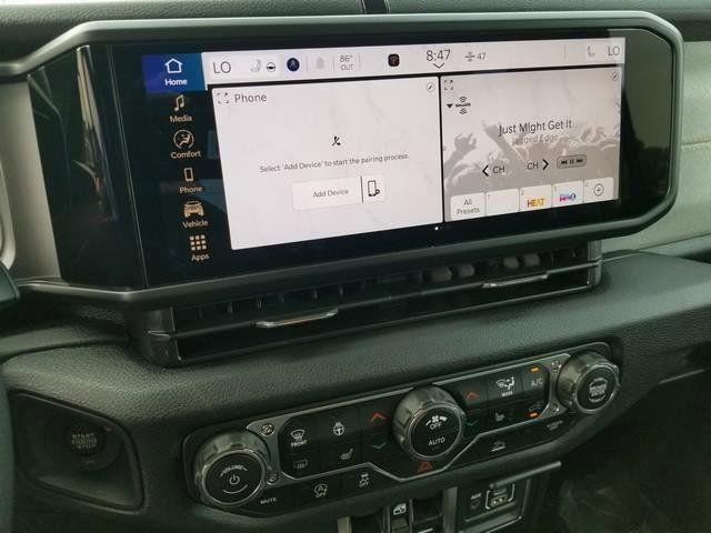 new 2025 Jeep Wrangler car, priced at $47,075