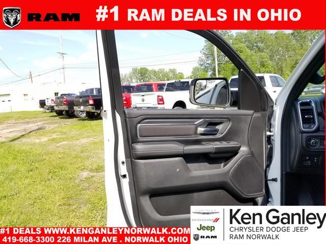 new 2025 Ram 1500 car, priced at $44,640