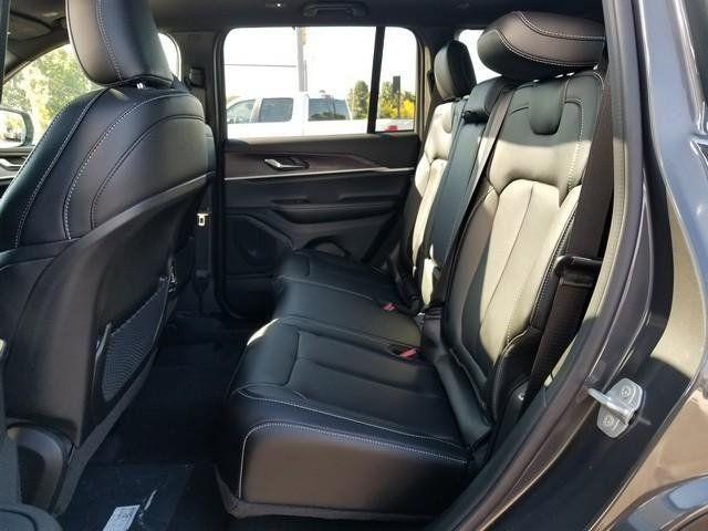 new 2025 Jeep Grand Cherokee car, priced at $46,811