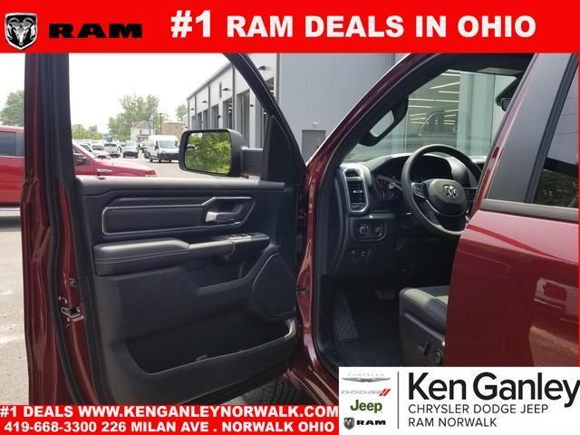 new 2025 Ram 1500 car, priced at $48,414