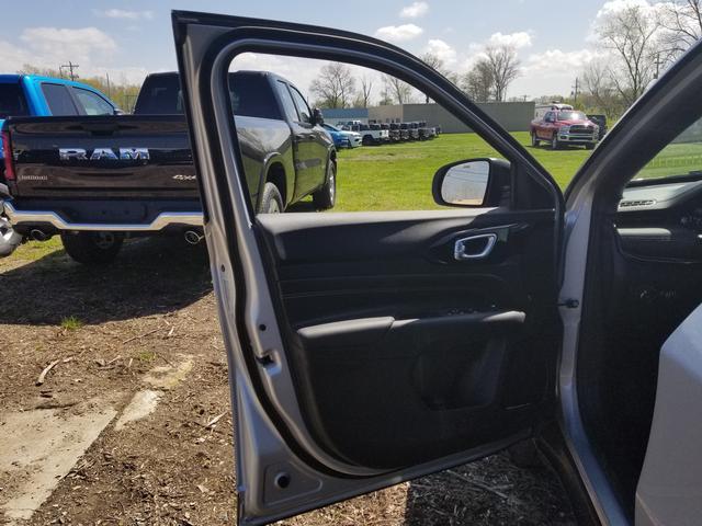 new 2024 Jeep Compass car, priced at $30,272