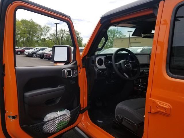 new 2025 Jeep Gladiator car, priced at $48,972