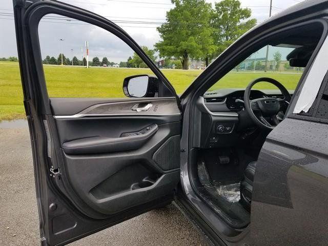 new 2025 Jeep Grand Cherokee L car, priced at $46,148