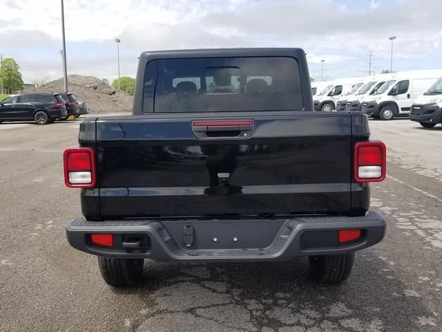 new 2025 Jeep Gladiator car, priced at $43,973