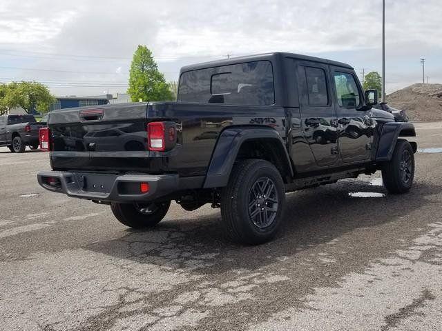 new 2025 Jeep Gladiator car, priced at $39,686