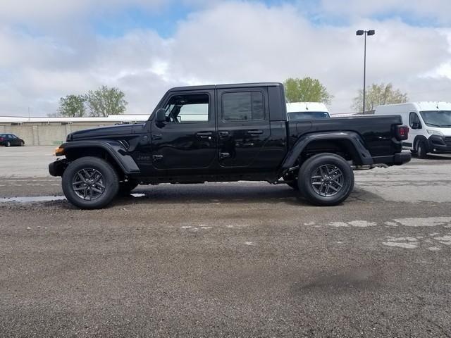 new 2025 Jeep Gladiator car, priced at $43,973