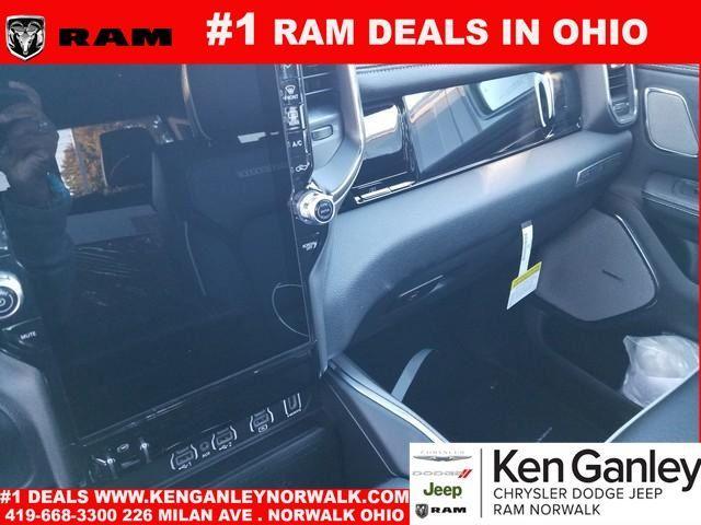 new 2025 Ram 1500 car, priced at $60,200