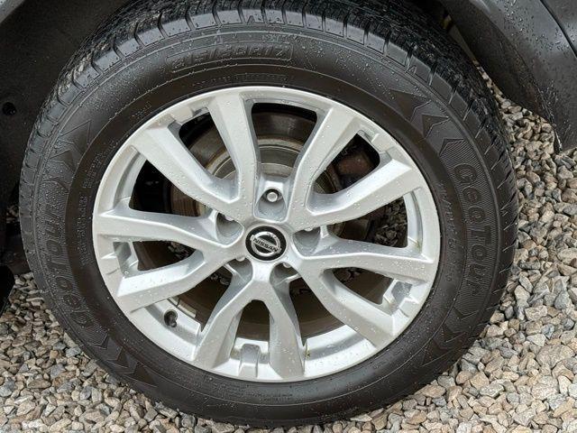 used 2020 Nissan Rogue Sport car, priced at $16,998