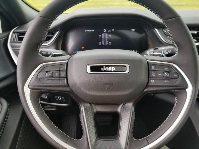 new 2025 Jeep Grand Cherokee car, priced at $41,210