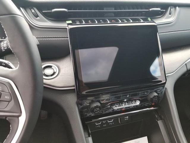 new 2025 Jeep Grand Cherokee L car, priced at $46,052