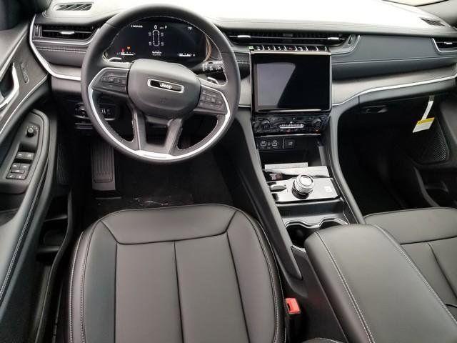 new 2025 Jeep Grand Cherokee L car, priced at $46,052