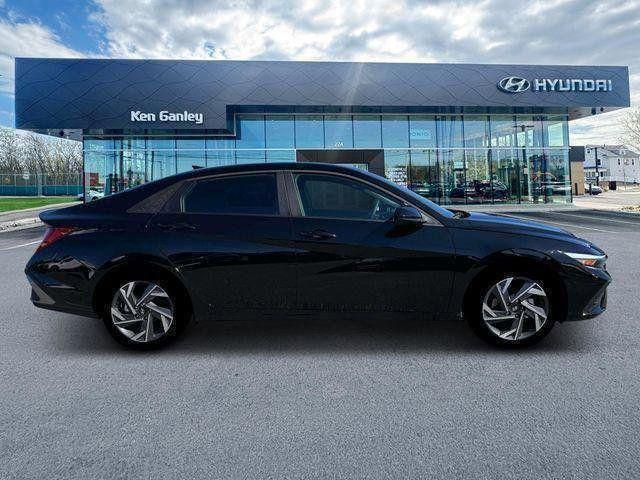 new 2025 Hyundai ELANTRA HEV car, priced at $25,027