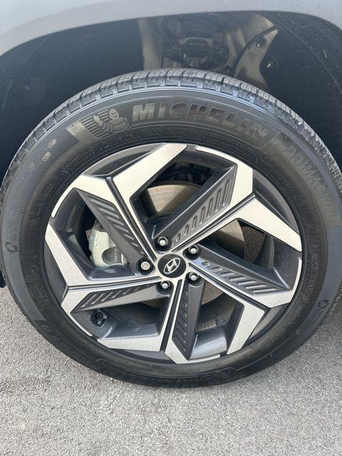 used 2024 Hyundai TUCSON Hybrid car, priced at $27,784