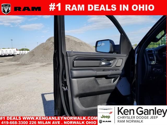 new 2025 Ram 1500 car, priced at $60,689