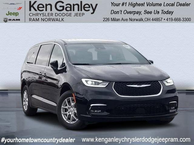 new 2026 Chrysler Pacifica car, priced at $40,785
