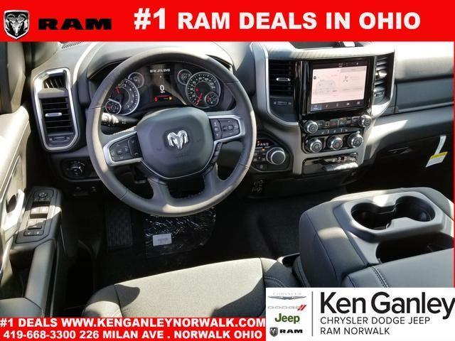 new 2025 Ram 1500 car, priced at $43,751