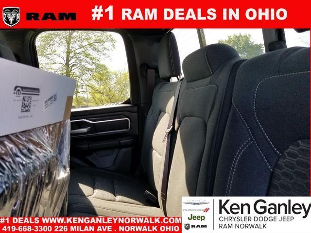 new 2025 Ram 1500 car, priced at $43,751
