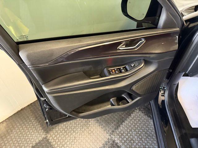 used 2023 Jeep Grand Cherokee car, priced at $30,325