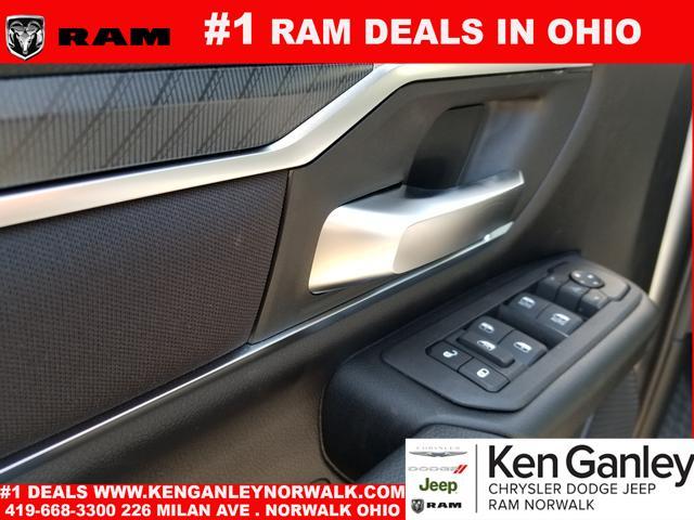 new 2025 Ram 1500 car, priced at $47,322