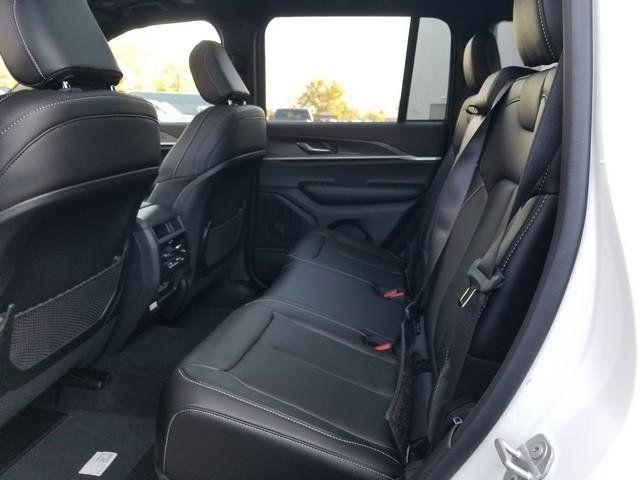 new 2025 Jeep Grand Cherokee car, priced at $46,293