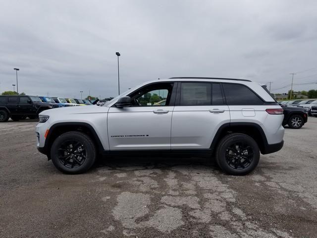 new 2025 Jeep Grand Cherokee car, priced at $39,542