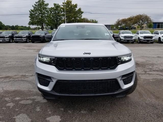 new 2025 Jeep Grand Cherokee car, priced at $39,542