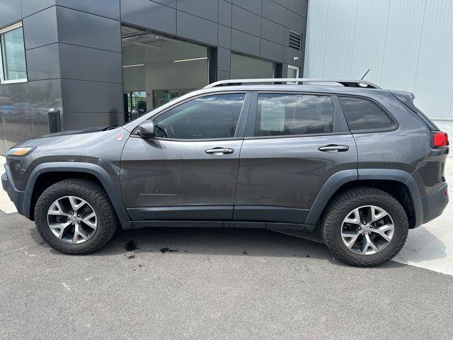 used 2014 Jeep Cherokee car, priced at $11,225