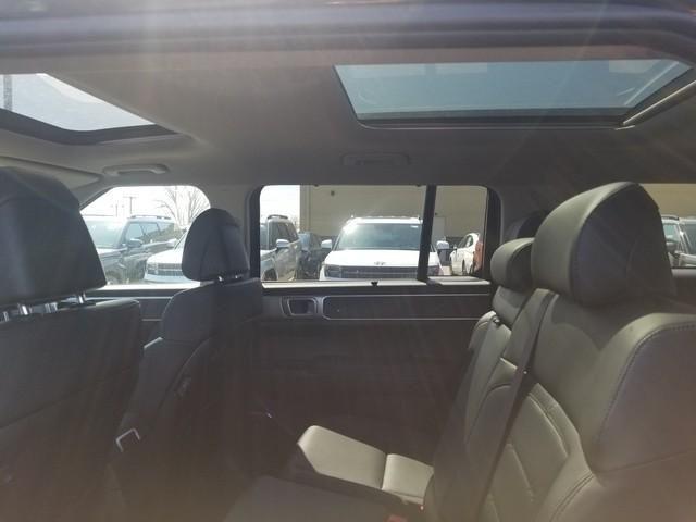 new 2025 Hyundai SANTA FE HEV car, priced at $45,910