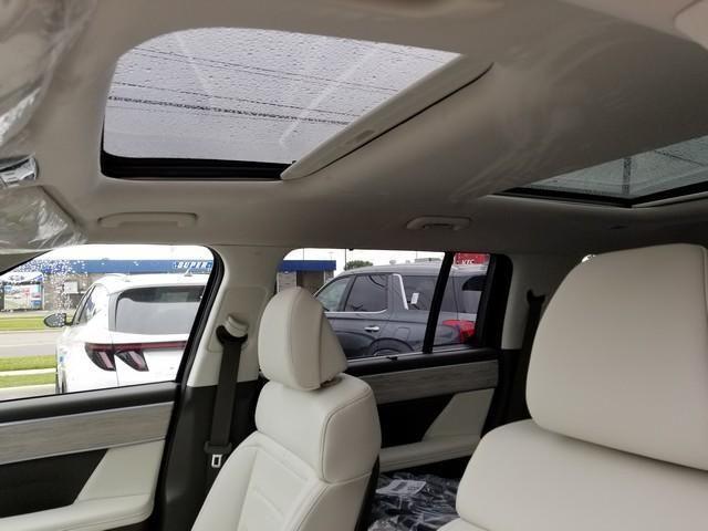 new 2024 Hyundai Santa Fe car, priced at $48,694
