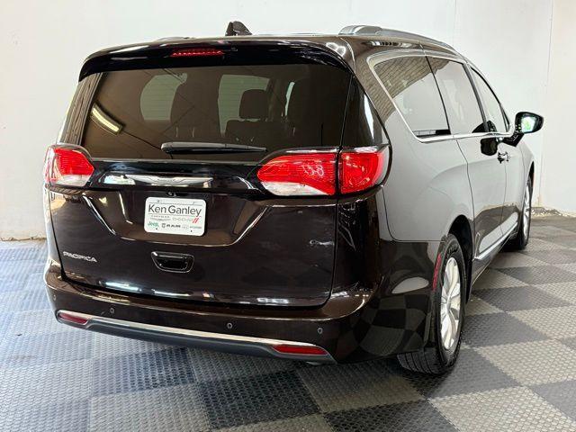 used 2017 Chrysler Pacifica car, priced at $9,475