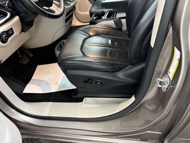 used 2018 Chrysler Pacifica car, priced at $16,284