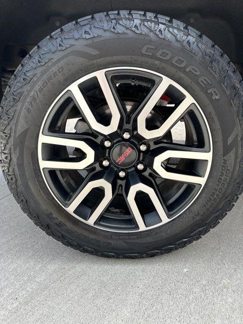 used 2021 GMC Sierra 1500 car, priced at $33,289