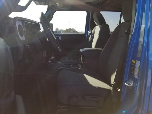 new 2025 Jeep Wrangler car, priced at $45,949
