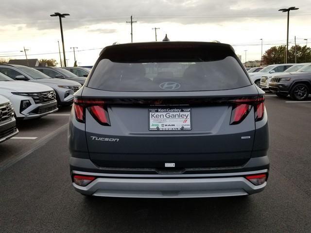 new 2025 Hyundai Tucson car, priced at $33,435